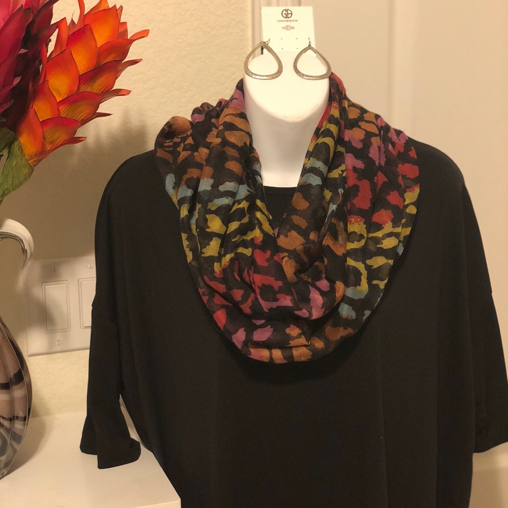 Vibrant leopard infinity scarf